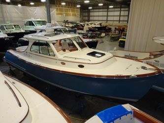 34' Hinckley 2018 Yacht For Sale